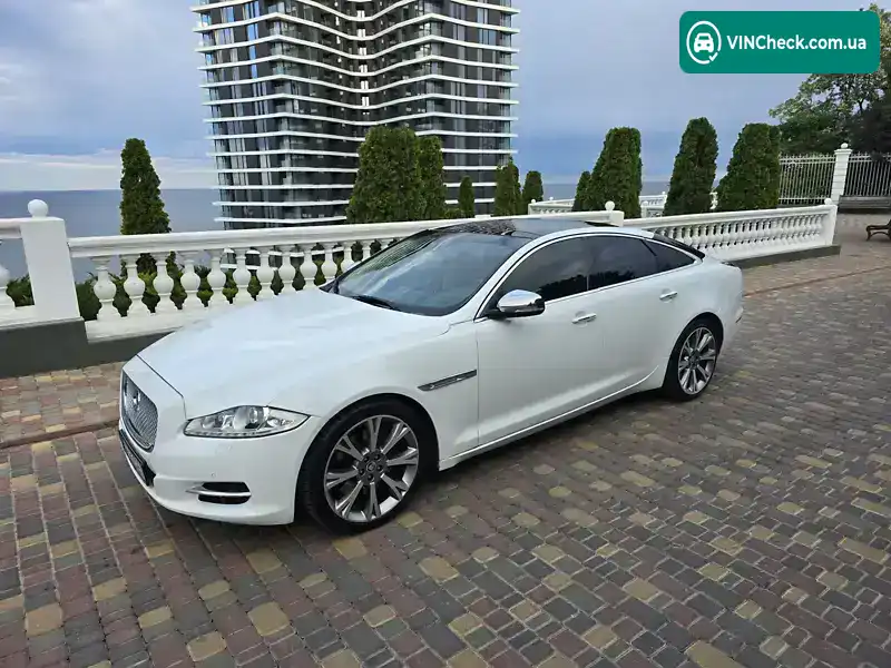 Jaguar XJ 2011, фото з оголошення 1 з 21, VIN SAJAA16P4CLV23098