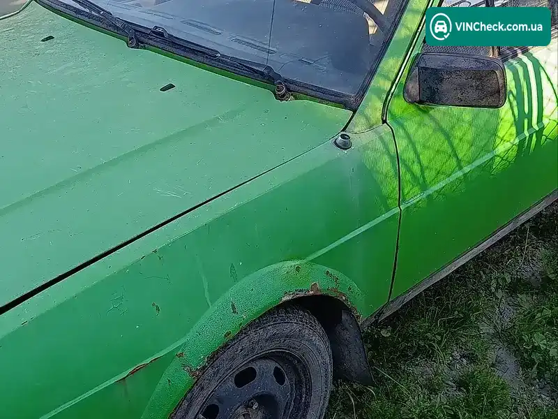 Volkswagen Passat 1983, фото з оголошення 2 з 9, VIN WVWZZZ32ZDB008476