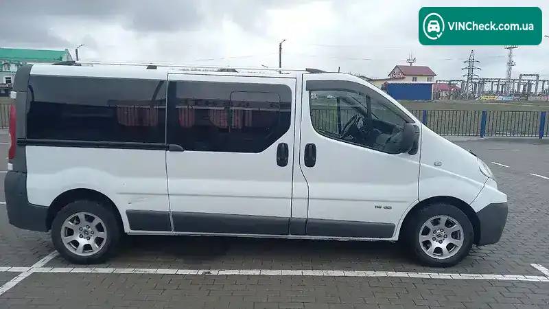 Renault Trafic 2009, фото з оголошення 2 з 16, VIN VF1FLARA6AV358629