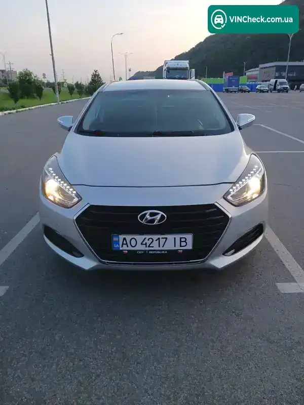 Hyundai i40 2015, фото з оголошення 1 з 18, VIN KMHLC81UAGU108837