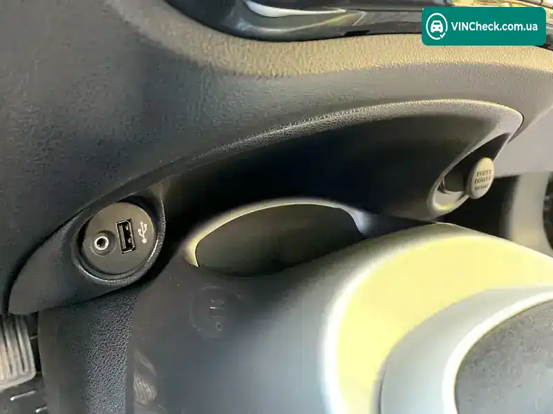 Nissan Juke 2012, фото з оголошення 2 з 20, VIN SJNFBAF15U6194774