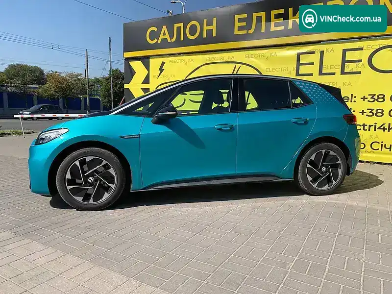 Volkswagen ID.3 2021, фото з оголошення 2 з 20, VIN LSVFA6E92M2016970