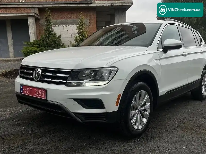 Volkswagen Tiguan 2021, фото з оголошення 2 з 20, VIN 3VV2B7AX1KM050785