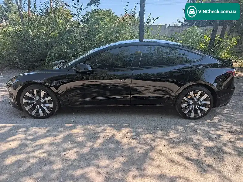 Tesla Model 3 2025, фото з оголошення 1 з 17, VIN 5YJ3E1EB3SF911586