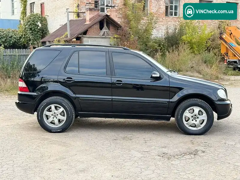 Mercedes-Benz M-Class 2003, фото з оголошення 2 з 12, VIN WDC1631131A435770