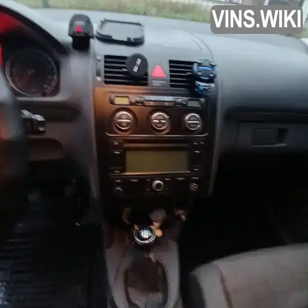 Volkswagen Touran 2006, фото з оголошення 2 з 12, VIN WVGZZZ1TZ6W212593