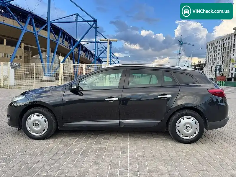 Renault Megane 2010, фото з оголошення 2 з 20, VIN VF1KZ1W0643834451