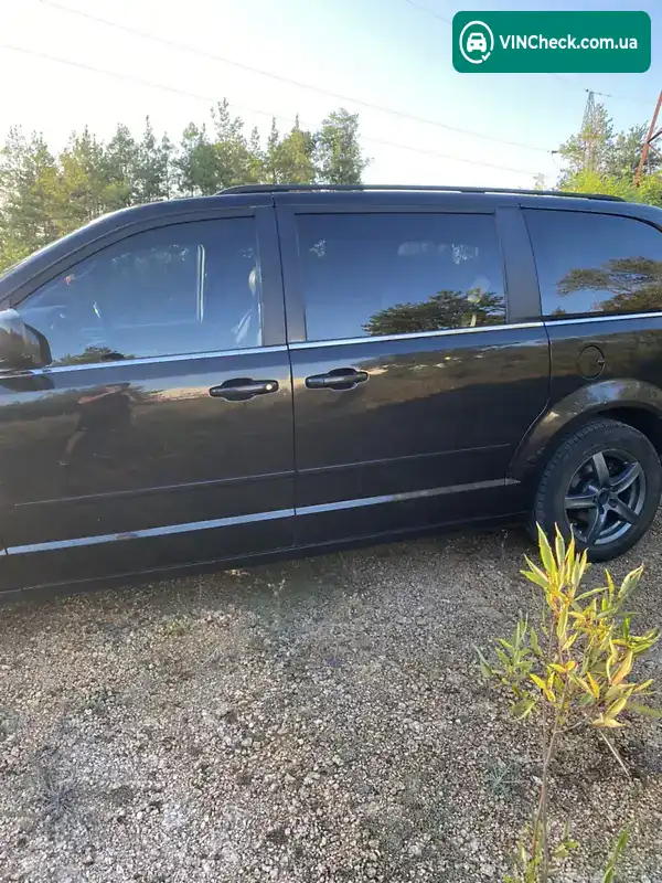 Chrysler Grand Voyager 2008, фото з оголошення 2 з 20, VIN 1A8HSH4918B182983