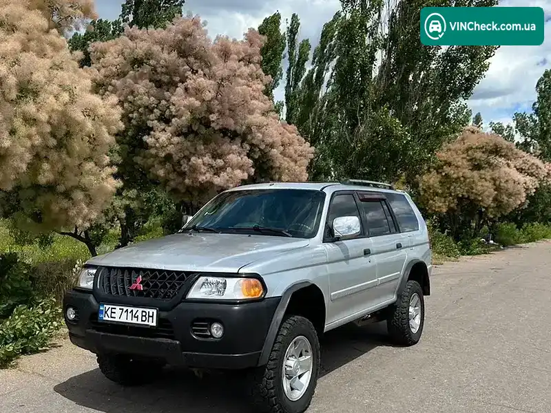 Mitsubishi Pajero 2001, фото з оголошення 1 з 14, VIN JMB0RK9602J000205