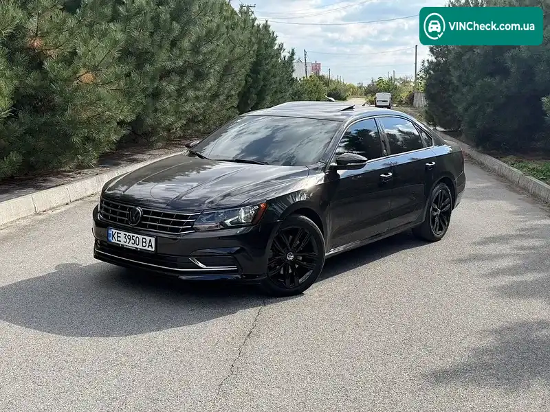 Volkswagen Passat 2018, фото з оголошення 2 з 16, VIN 1VWLA7A30KC011008
