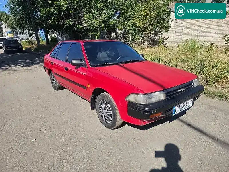 Toyota Carina 1990, фото з оголошення 2 з 16, VIN JT1LAT17100088645