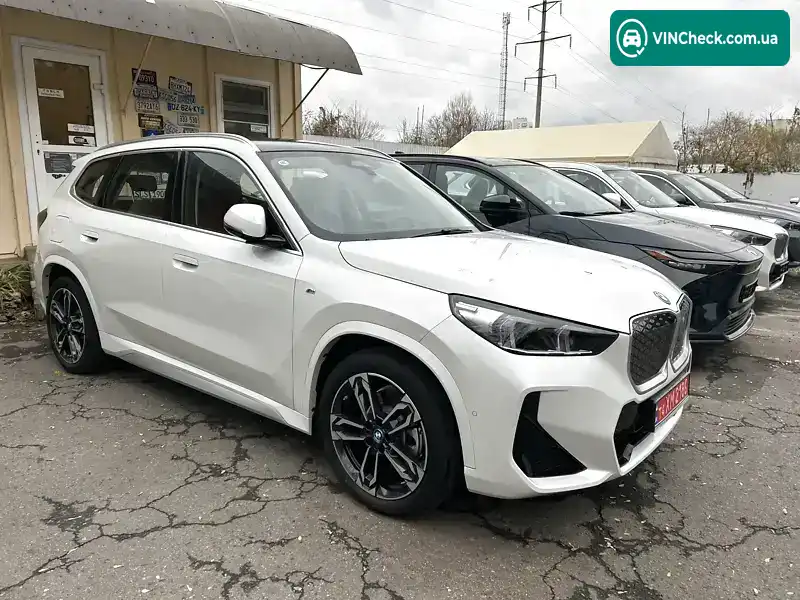 BMW iX1 2024, фото з оголошення 2 з 21, VIN LBV51FX07RM857110
