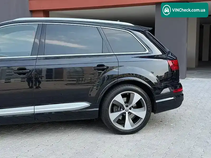 Audi SQ7 2017, фото з оголошення 2 з 20, VIN WAUZZZ4M2JD006601