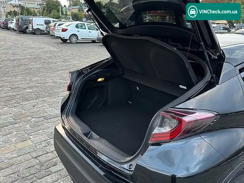 Toyota C-HR 2018, фото з оголошення 2 з 9, VIN NMTKH4BX00R062755