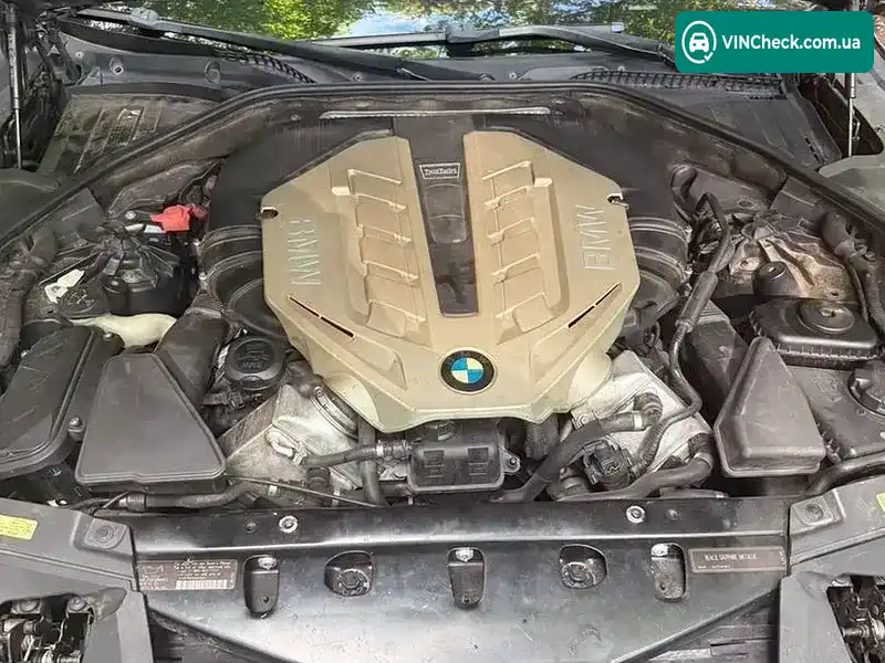 BMW 7 Series 2009, фото з оголошення 2 з 13, VIN WBAKC8C51ACY68561