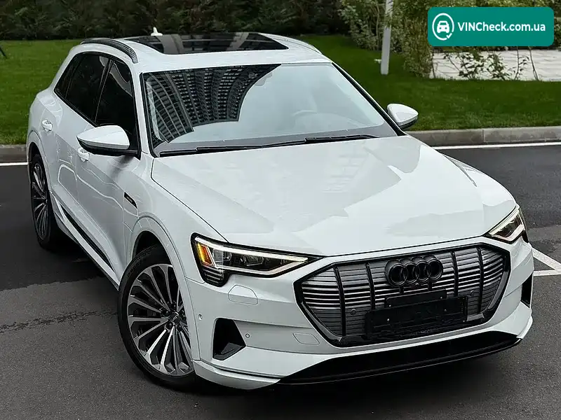 Audi e-tron 2019, фото з оголошення 2 з 20, VIN WA1VABGE1KB019030