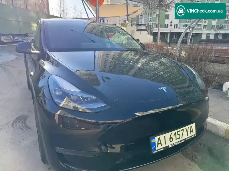 Tesla Model Y 2025, фото з оголошення 2 з 21, VIN 7SAYGAEE8SF284445