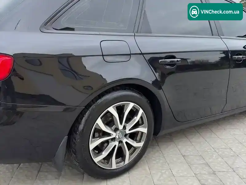 Audi A4 2011, фото з оголошення 2 з 9, VIN WAUZZZ8K9BA162145