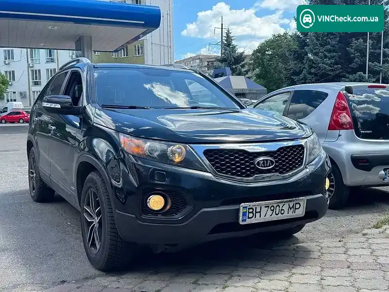 Kia Sorento 2010, фото з оголошення, VIN KNAKU814DA5061690
