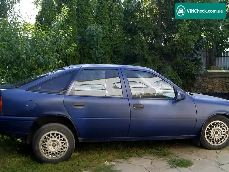 Opel Vectra 1992, фото з оголошення 1 з 12, VIN W0L000089N5086828
