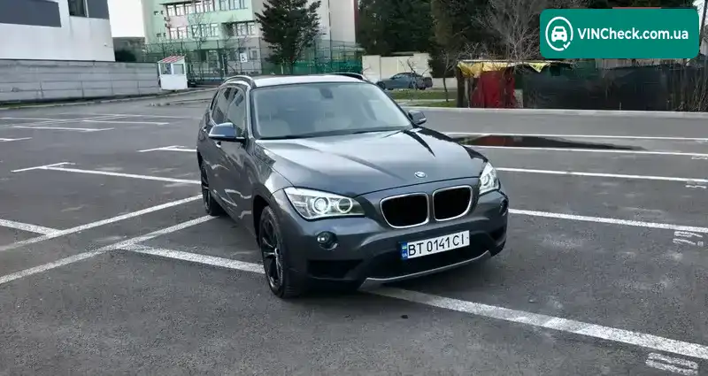 BMW X1 2013, фото з оголошення 2 з 16, VIN WBAVM1C53EVW54246
