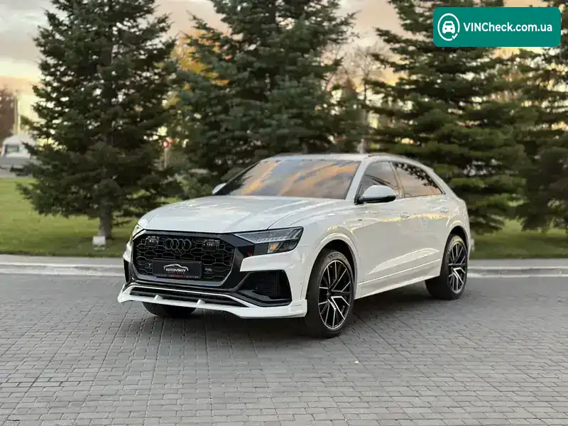 Audi Q8 2023, фото з оголошення 1 з 21, VIN WA1AVBF1XPD024739