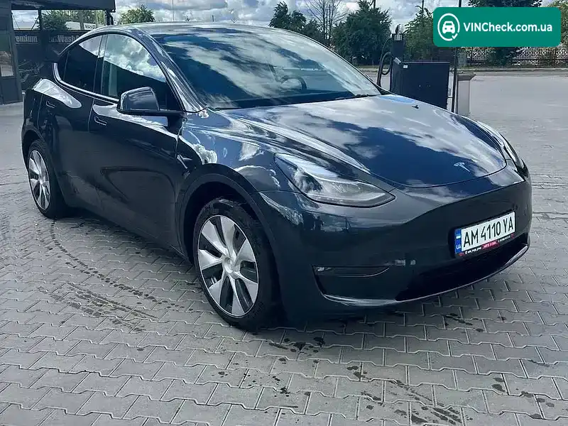 Tesla Model Y 2024, фото з оголошення 1 з 17, VIN 7SAYGDEE1RF995867