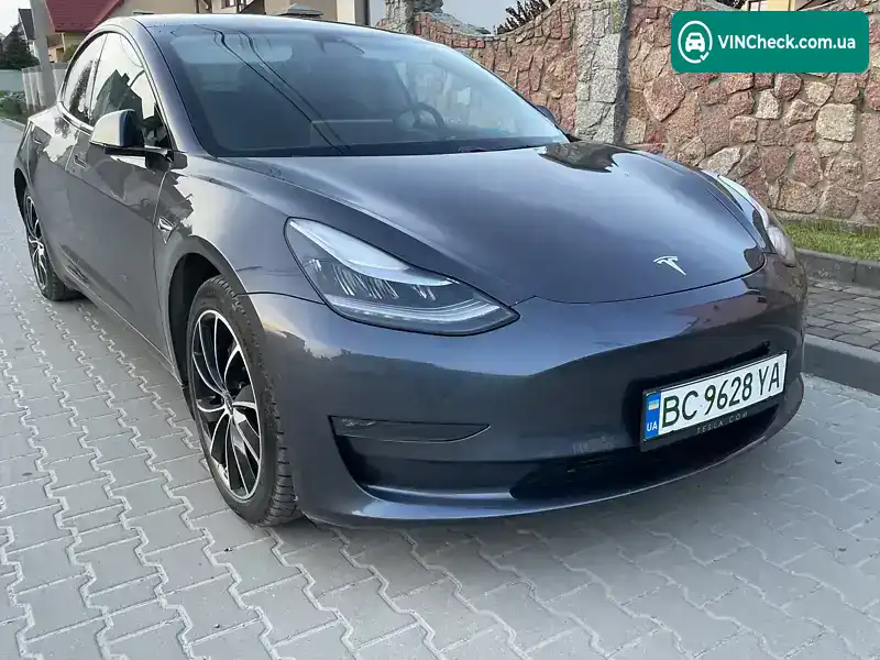 Tesla Model 3 2020, фото з оголошення 2 з 11, VIN 5YJ3E7EB9LF728570
