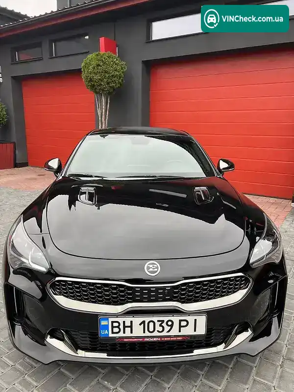 Kia Stinger 2018, фото з оголошення 2 з 16, VIN KNAE35LC7K6056479