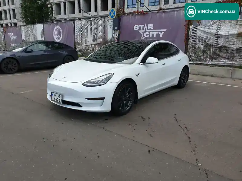 Tesla Model 3 2018, фото з оголошення 1 з 15, VIN 5YJ3E1EAXJF108781