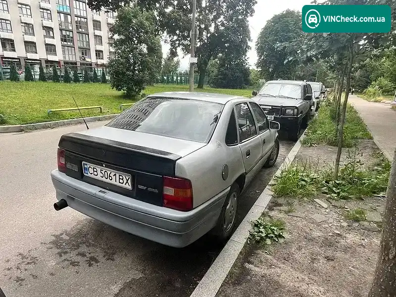 Opel Vectra 1990, фото з оголошення 2 з 8, VIN W0L000087L1144926
