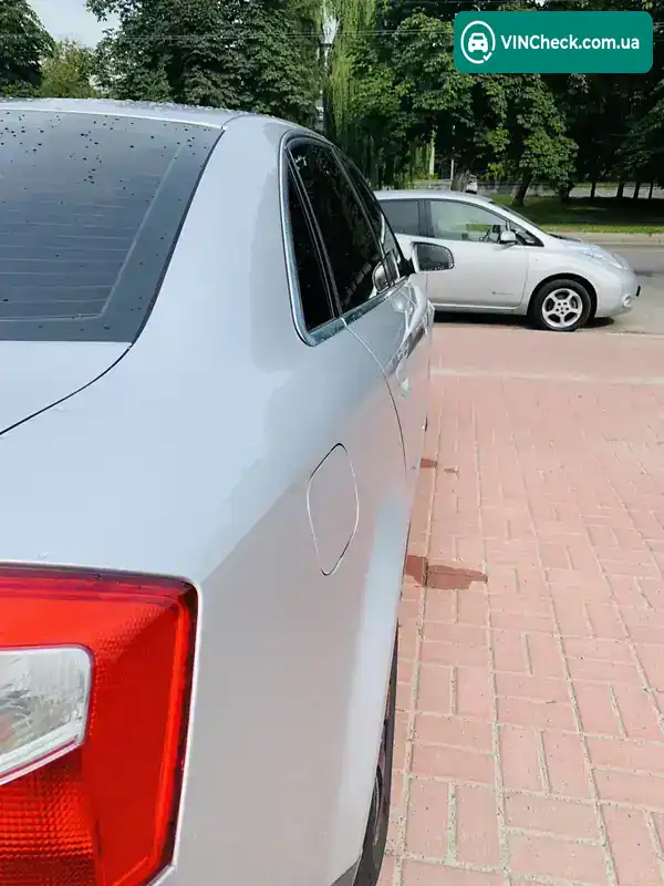 Audi A4 2001, фото з оголошення 2 з 20, VIN WAUZZZ8EZ1A027971