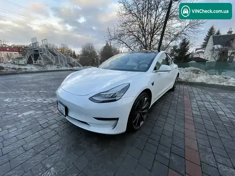 Tesla Model 3 2019, фото з оголошення 2 з 21, VIN 5YJ3E1EB8KF514469