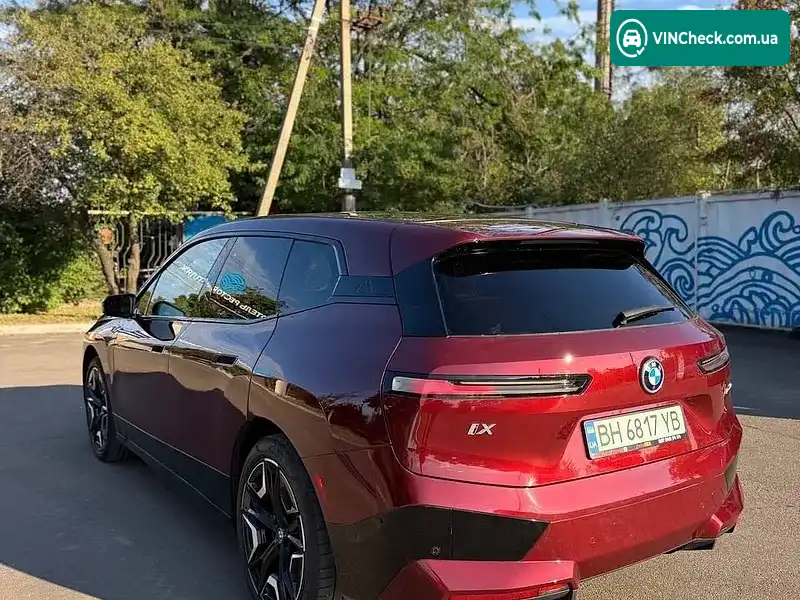 BMW iX 2023, фото з оголошення 2 з 15, VIN WB523CF04RCN65173