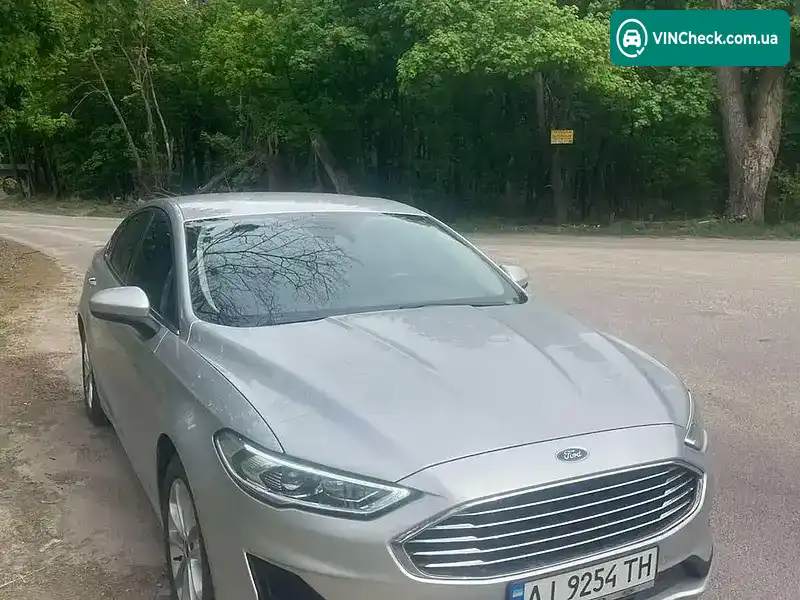 Ford Fusion 2019, фото з оголошення 2 з 6, VIN 3FA6P0G76KR160627