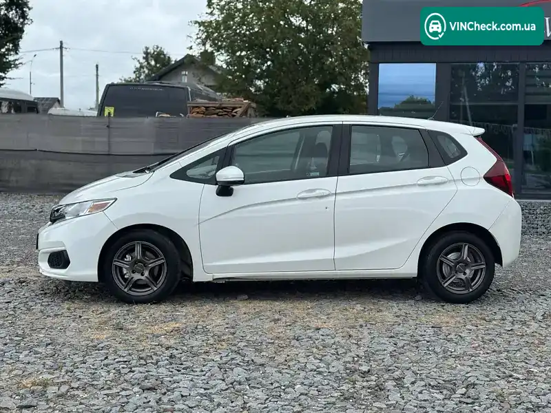 Honda Fit 2018, фото з оголошення 2 з 15, VIN 3HGGK5H42KM710578