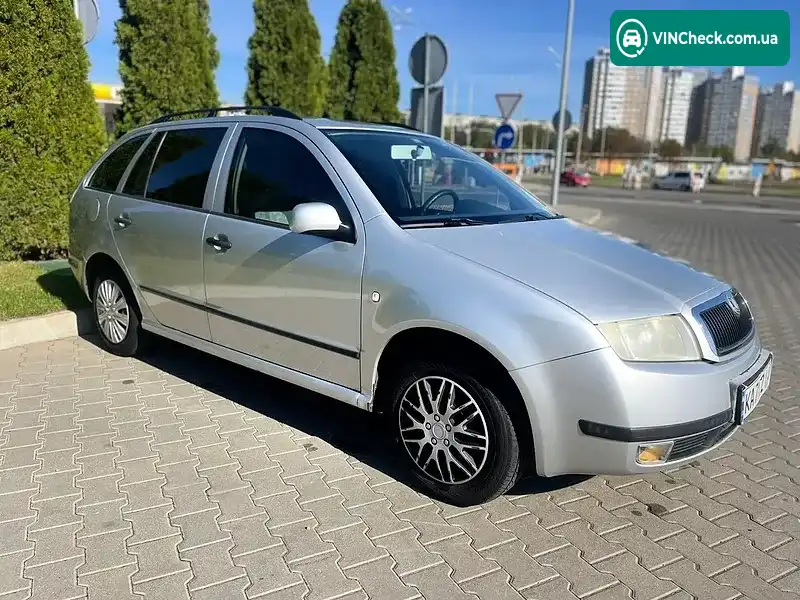 Skoda Fabia 2003, фото з оголошення 1 з 18, VIN TMBGB46Y233771530