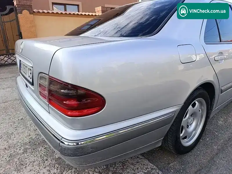 Mercedes-Benz E-Class 2001, фото з оголошення 2 з 21, VIN WDB2100161B439064