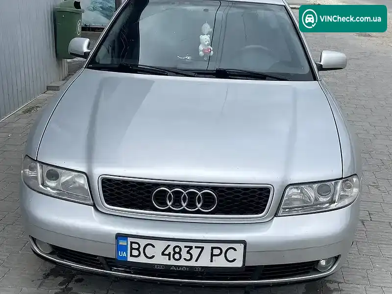 Audi A4 2000, фото з оголошення 1 з 9, VIN WAUZZZ8DZ1A042239