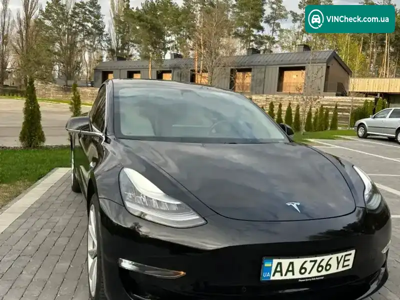Tesla Model 3 2019, фото з оголошення 1 з 21, VIN 5YJ3E1EB3KF391390