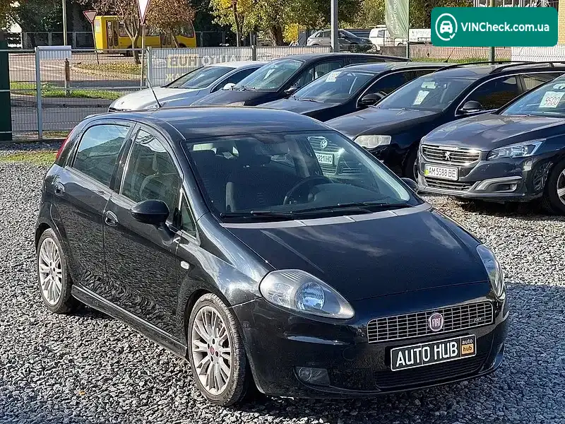 Fiat Grande Punto 2009, фото з оголошення 2 з 20, VIN ZFA19900001472021