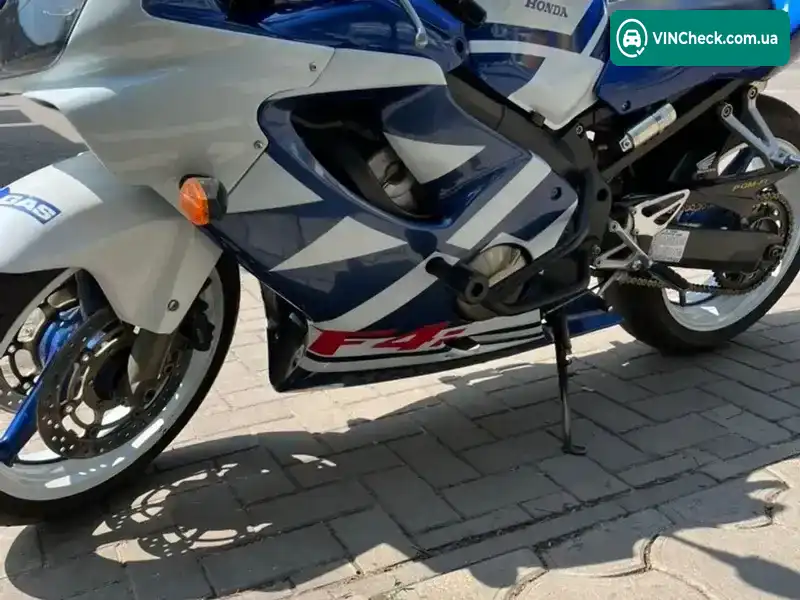 Honda CBR 600F 2002, фото з оголошення 1 з 16, VIN JH2PC35G12M302140