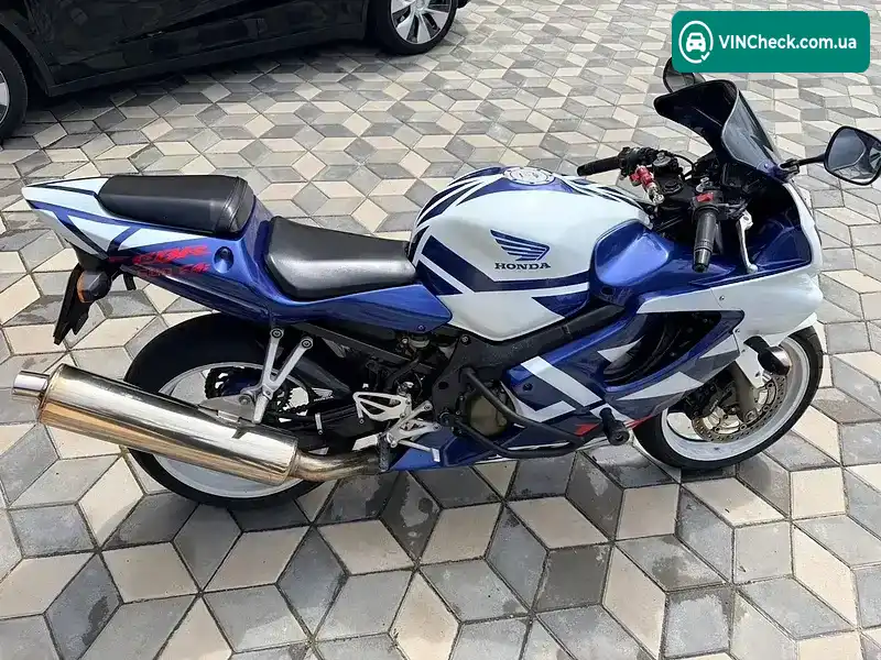 Honda CBR 600F 2002, фото з оголошення 2 з 16, VIN JH2PC35G12M302140