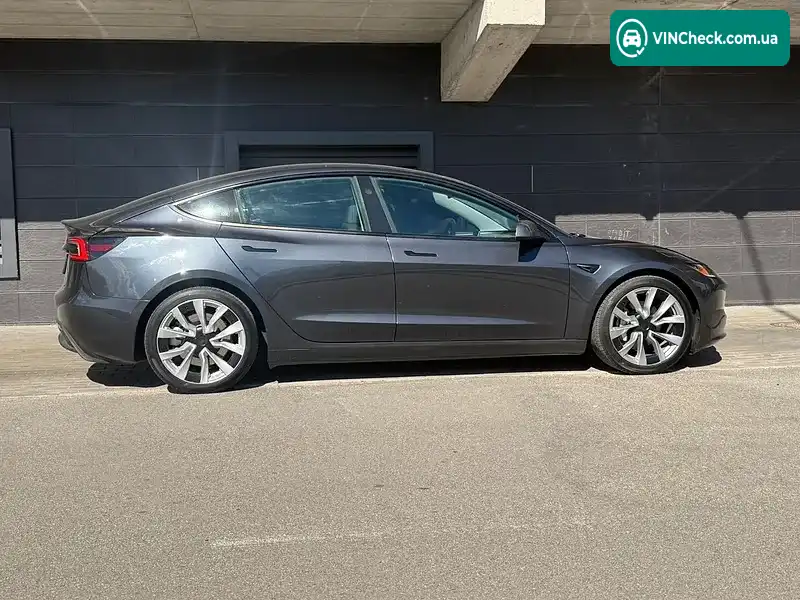 Tesla Model 3 2025, фото з оголошення 1 з 18, VIN 5YJ3E1EB5SF996415