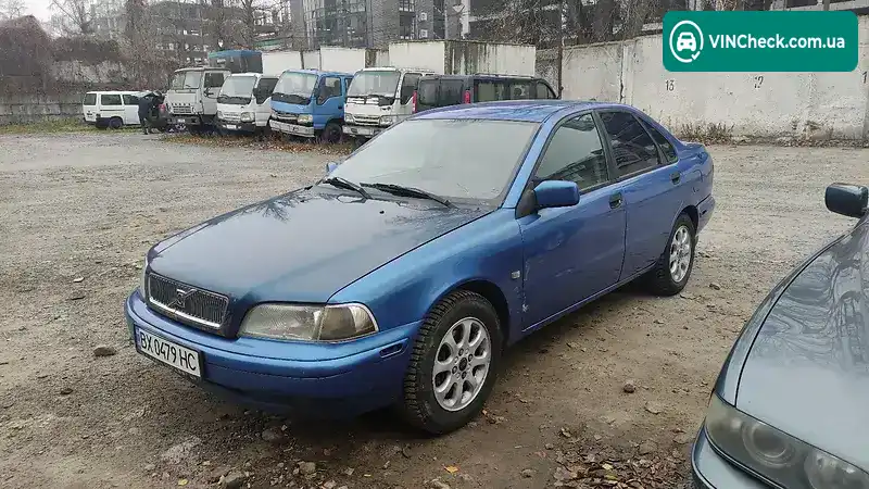 Volvo S40 1998, фото з оголошення 2 з 9, VIN YV1VS1922WF233796