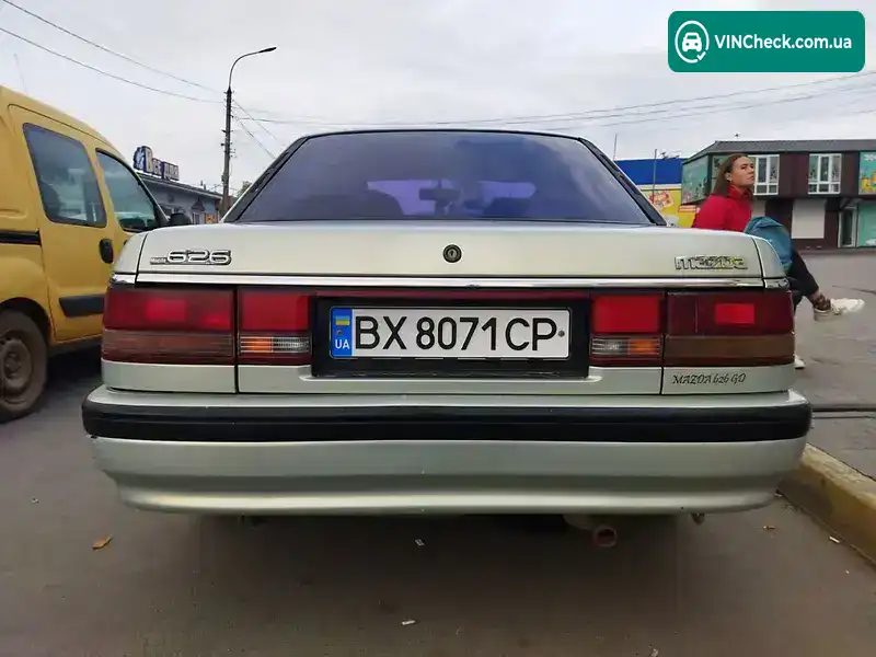 Mazda 626 1988, фото з оголошення 1 з 17, VIN JMZGD14D201261217