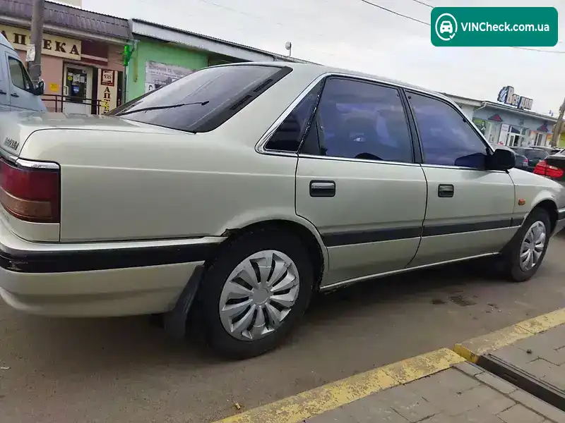 Mazda 626 1988, фото з оголошення 2 з 17, VIN JMZGD14D201261217