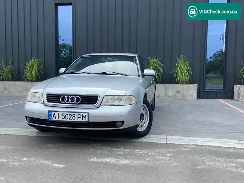 Audi A4 1999, фото з оголошення 1 з 9, VIN WAUZZZ8DZXA210137