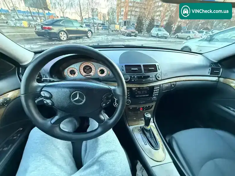 Mercedes-Benz E-Class 2006, фото з оголошення 2 з 20, VIN WDB2110411B053051
