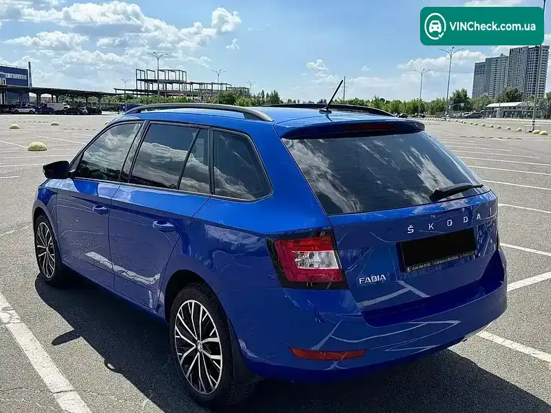 Skoda Fabia 2021, фото з оголошення 2 з 8, VIN TMBJP6NJ1NB500085
